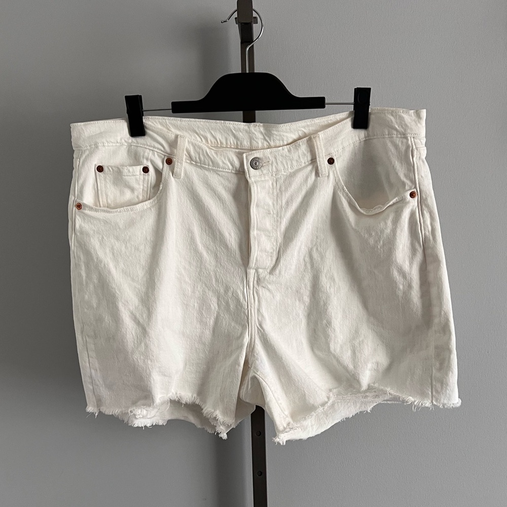 Levi’s Women's 501 Off-White Denim Shorts